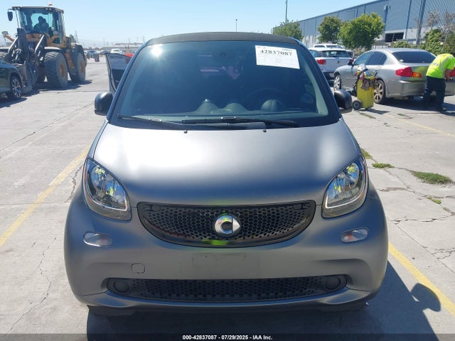 Smart M780 2017 WMEFJ9BA1HK231279 Image 6