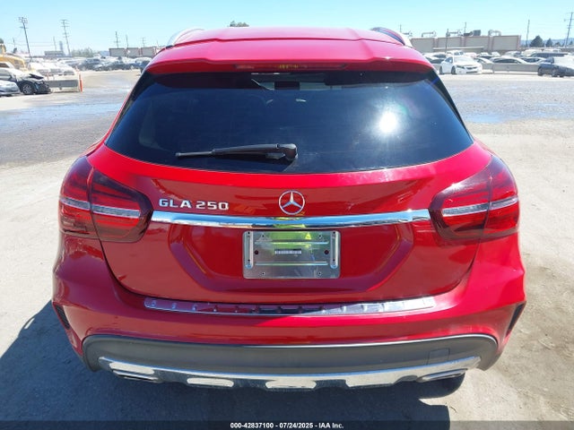 Mercedes-Benz m270 2019 WDCTG4EB8KU003633 Image 15
