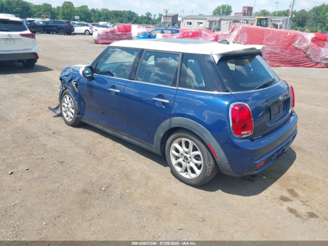 2016 MINI HARDTOP WMWXU3C51G2B67235 Photo 2