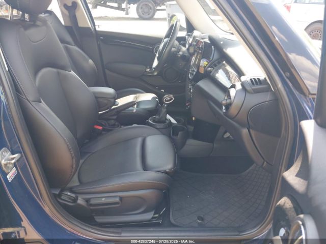 2016 MINI HARDTOP WMWXU3C51G2B67235 Photo 4