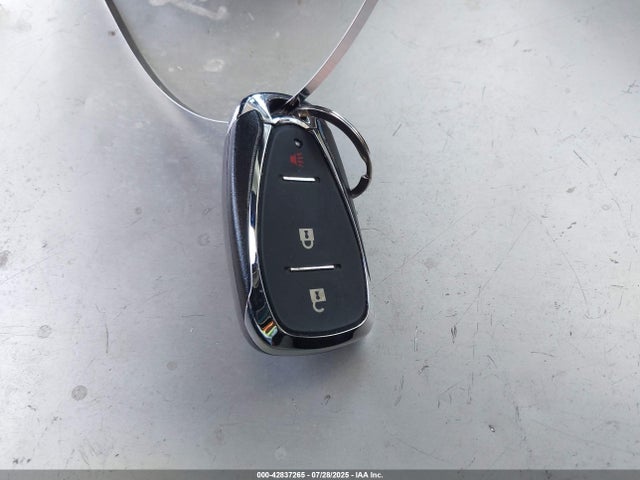 1GNERFKW3MJ260643 Chevrolet lfy