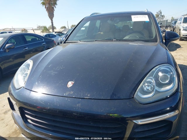 Porsche Cayenne 2018 WP1AB2A23JLA60525 Image 13