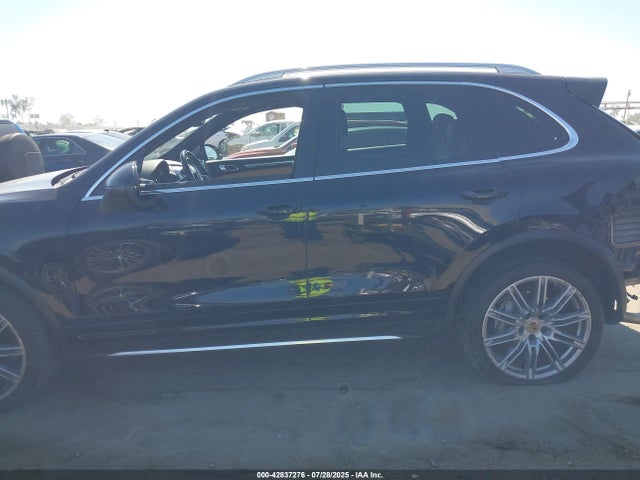 Porsche Cayenne 2018 WP1AB2A23JLA60525 Image 15