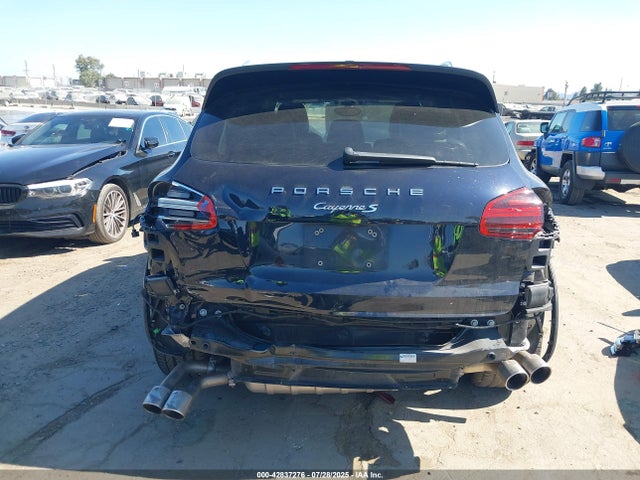 Porsche Cayenne 2018 WP1AB2A23JLA60525 Image 17
