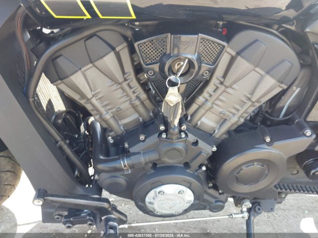 2017 VICTORY MOTORCYCLES OCTANE 5VPFTB000H3002307 Photo 8