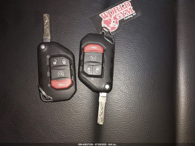 2024 JEEP WRANGLER 4XE 1C4RJXP68RW144395 Photo 10