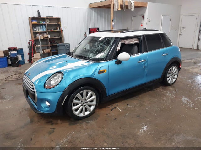 Mini Hardtop 2017 WMWXU1C59H2E18332 Image 2