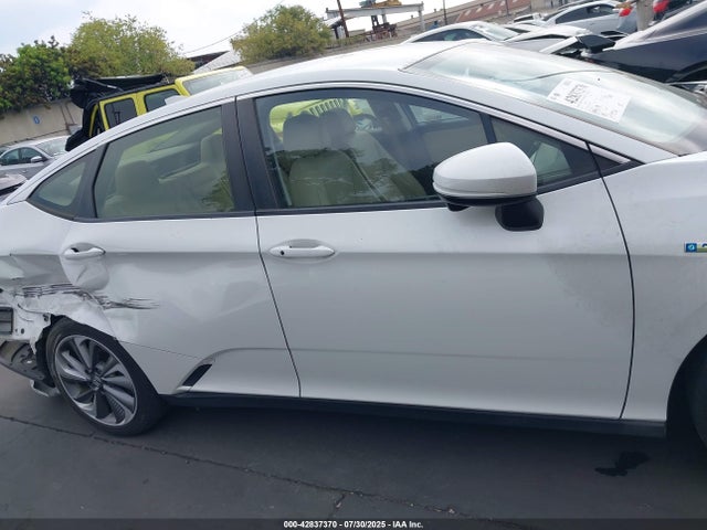 JHMZC5F37KC006956 Honda leb3(h4)