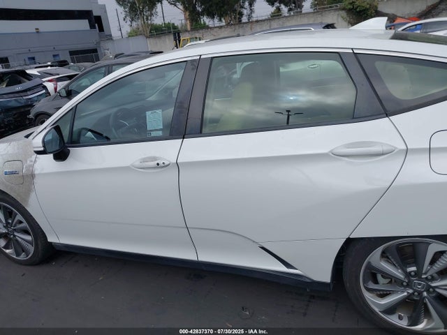 JHMZC5F37KC006956 Honda leb3(h4)