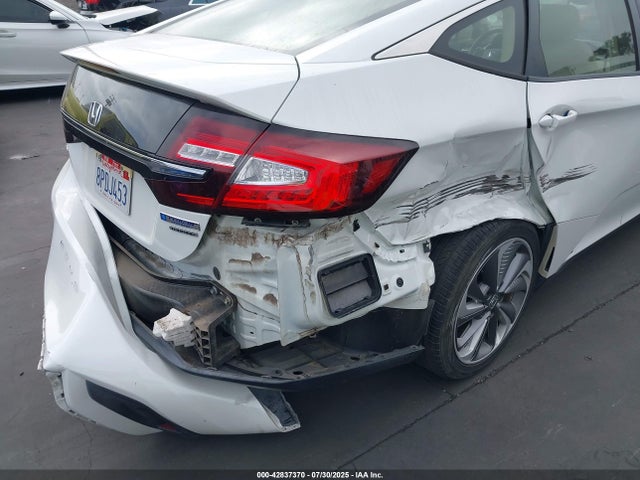 JHMZC5F37KC006956 Honda leb3(h4)