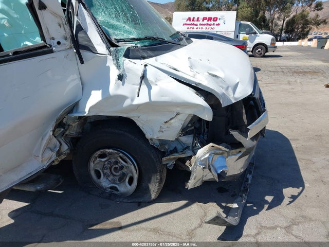 1GCWGAFG9J1906885 Chevrolet Express 2500 Work Van