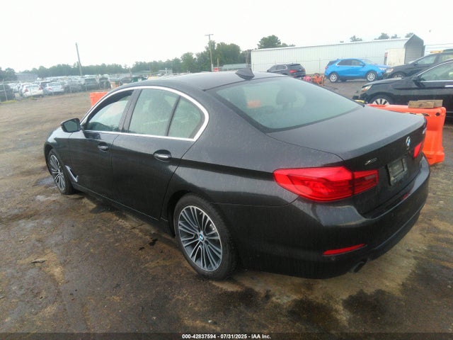 WBAJA7C5XJWA74932 BMW 530I