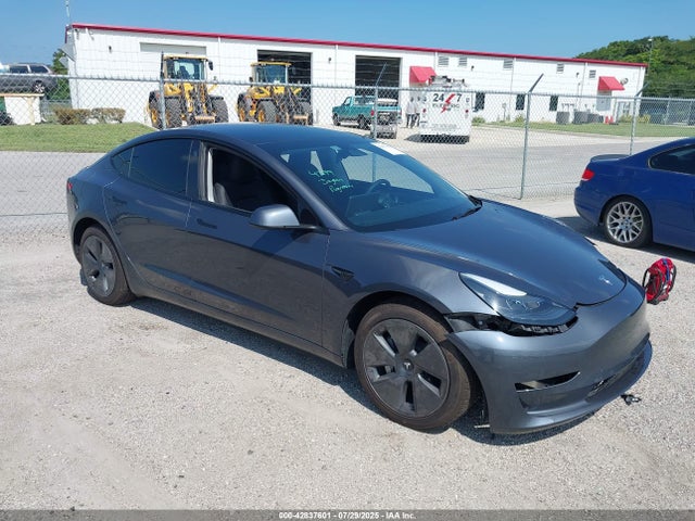 2023 TESLA MODEL 3 5YJ3E1EAXPF642632 Photo 0