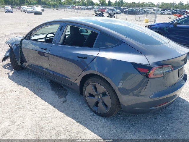 2023 TESLA MODEL 3 5YJ3E1EAXPF642632 Photo 2