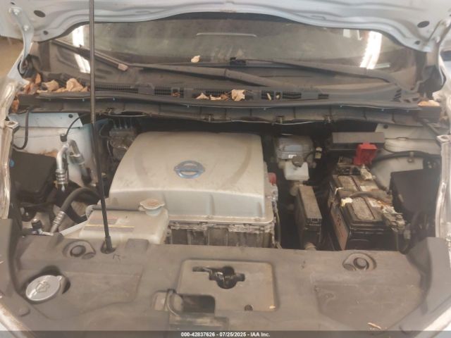 2015 NISSAN LEAF 1N4AZ0CP8FC320814 Photo 9