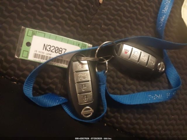 2015 NISSAN LEAF 1N4AZ0CP8FC320814 Photo 10