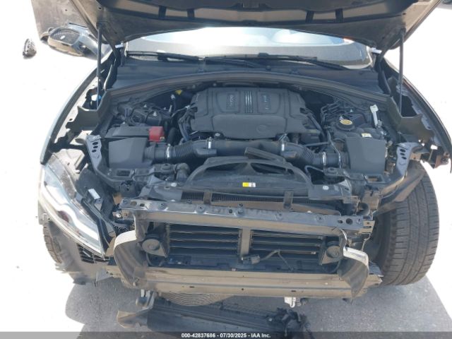 2017 JAGUAR F-PACE SADCL2BV2HA495109 Photo 9