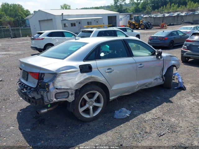 2015 AUDI A3 WAUBFGFF0F1062297 Photo 3