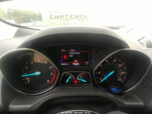 1FMCU0J9XHUC14377 Ford Escape