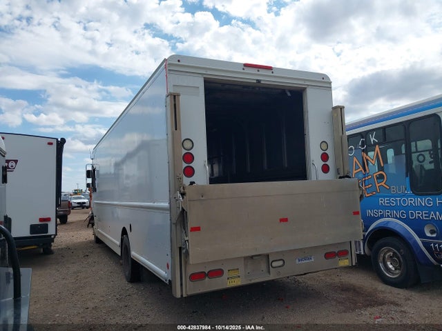 1F65F5KY8E0A10077 Ford F-59 Commercial Stripped