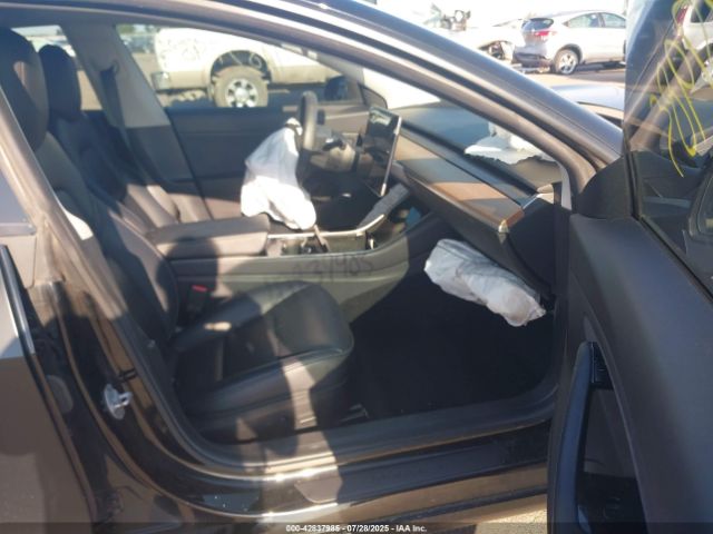 2019 TESLA MODEL 3 5YJ3E1EB7KF432314 Photo 4