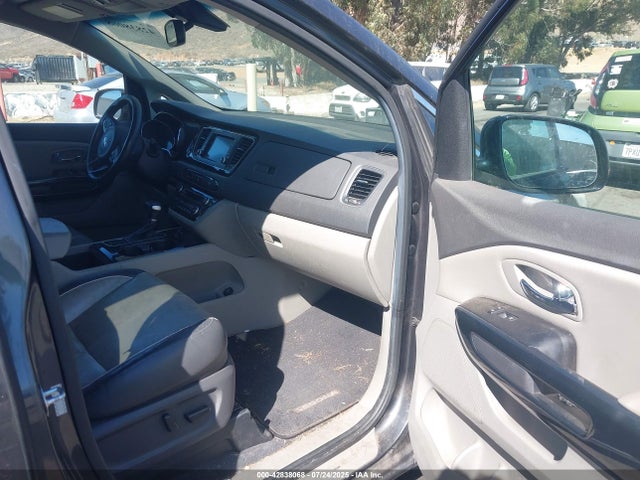 KNDMC5C16H6264438 KIA 2017
