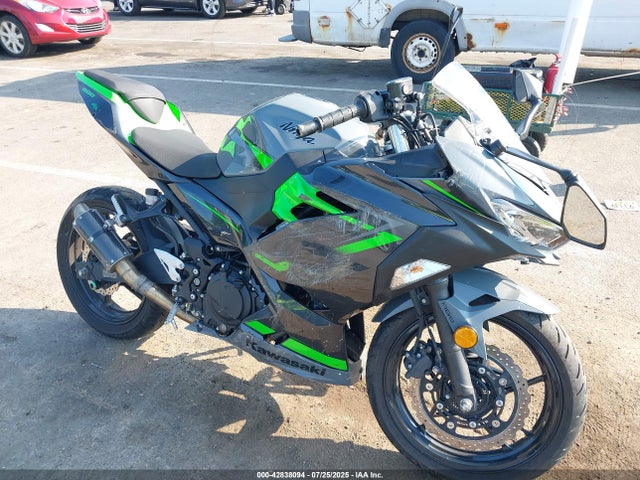 JKAEXKG10KDA35626 Kawasaki Ninja 400