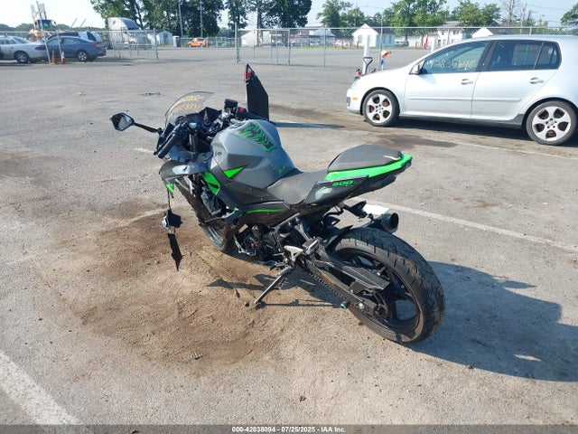 JKAEXKG10KDA35626 Kawasaki Ninja 400