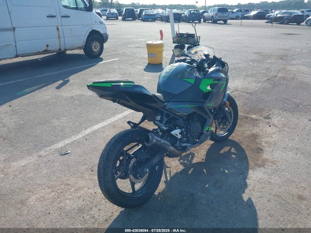 JKAEXKG10KDA35626 Kawasaki Ninja 400