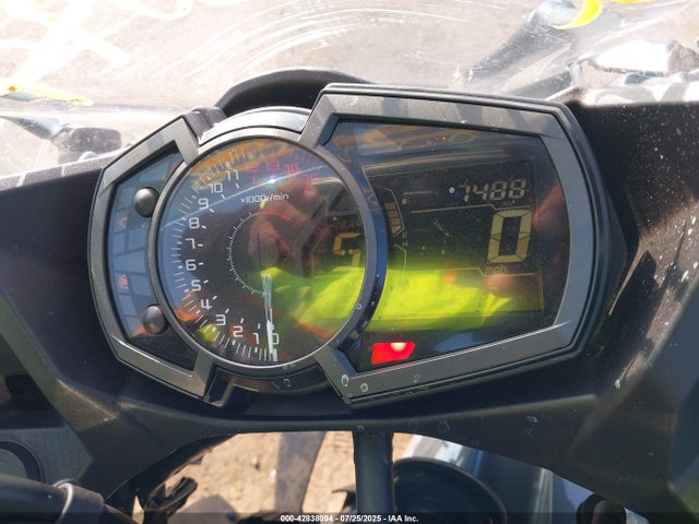 JKAEXKG10KDA35626 Kawasaki Ninja 400