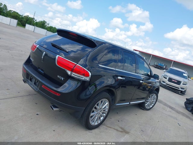 2LMDJ6JK6FBL29195 Lincoln MKX