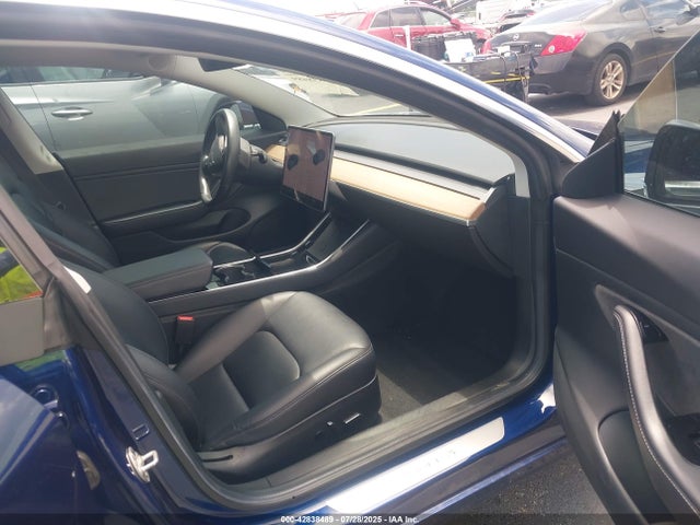2018 TESLA MODEL 3 5YJ3E1EA8JF102302 Photo 4