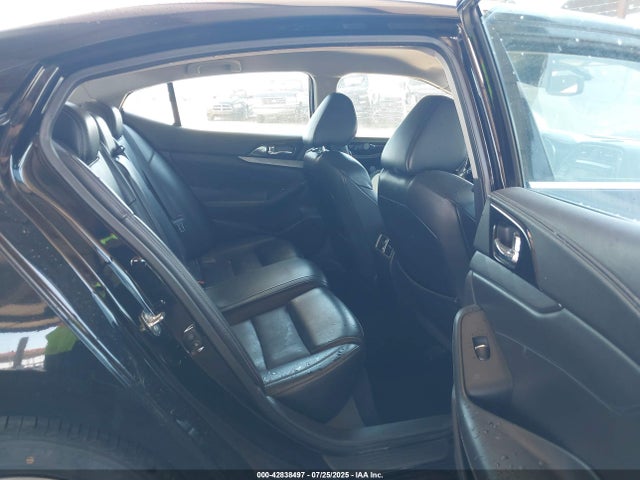 1N4AA6AP5JC393726 Nissan Maxima