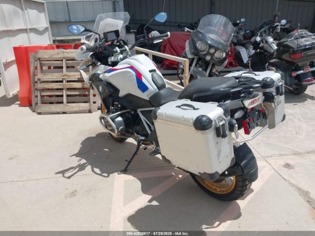 2021 BMW R 1250 WB10M0303M6D63203 Photo 2