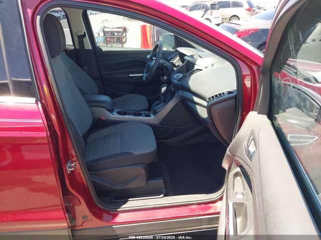 1FMCU0GX5GUB34845 Ford Escape