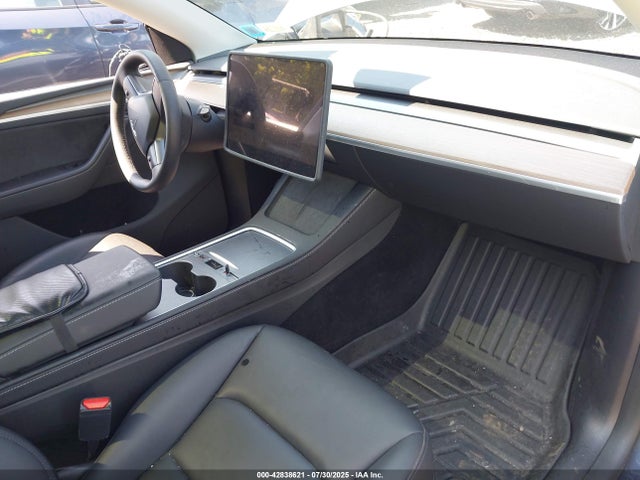 2023 TESLA MODEL Y 7SAYGDEE6PA185676 Photo 4