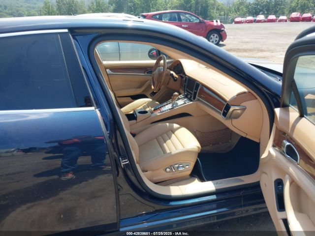 2011 PORSCHE PANAMERA WP0AC2A73BL091043 Photo 4