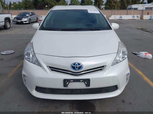 JTDZN3EU0E3353608 Toyota Prius V Two
