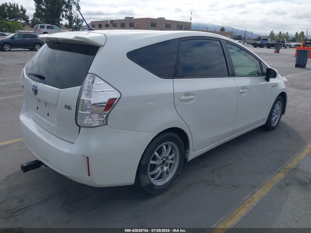 JTDZN3EU0E3353608 Toyota Prius V Two