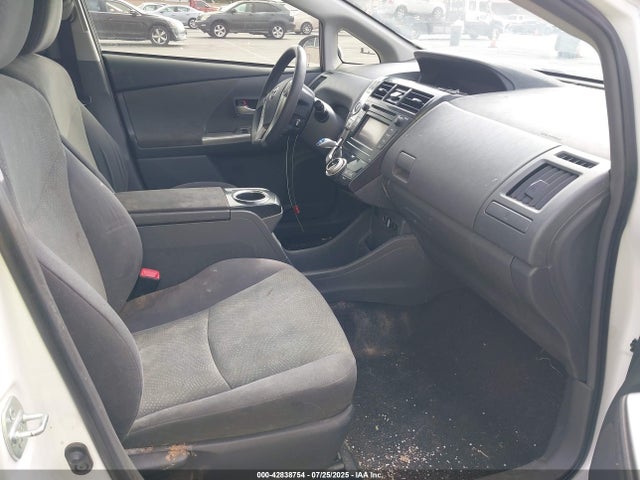 JTDZN3EU0E3353608 Toyota Prius V Two