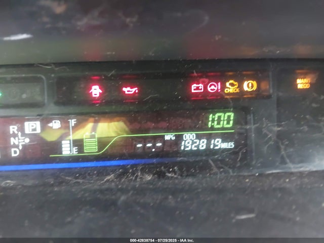 JTDZN3EU0E3353608 Toyota Prius V Two
