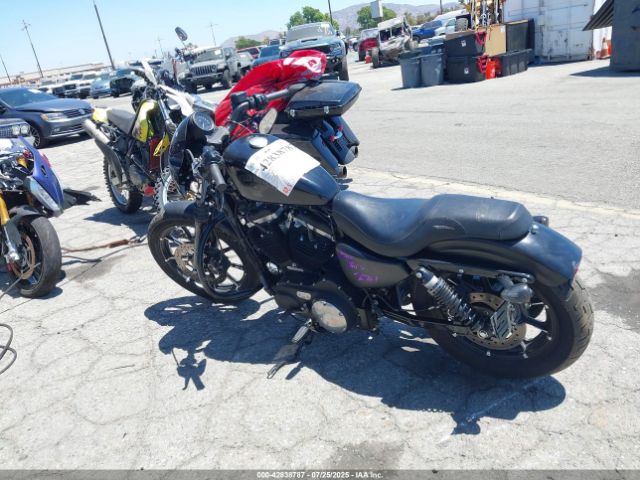 2017 HARLEY-DAVIDSON XL883 1HD4LE212HC446624 Photo 2