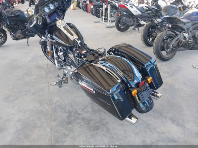 2021 HARLEY-DAVIDSON FLHX 1HD1KBC2XMB675354 Photo 2