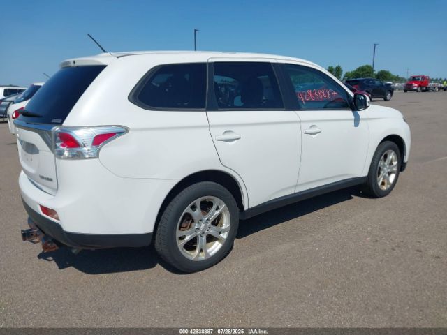 2014 MITSUBISHI OUTLANDER JA4AZ3A39EZ016862 Photo 3