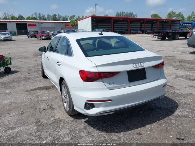 2023 AUDI A3 WAUAUDGYXPA143129 Photo 2