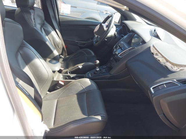 1FADP3L9XGL297558 Ford Focus