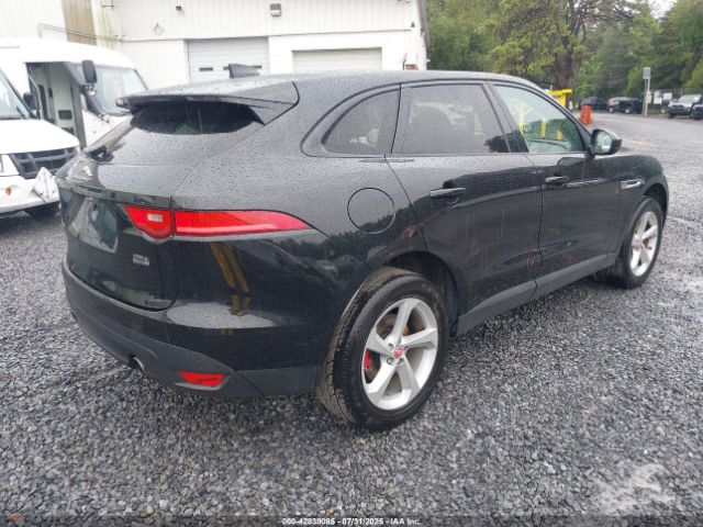 2017 JAGUAR F-PACE SADCJ2BV6HA075293 Photo 3