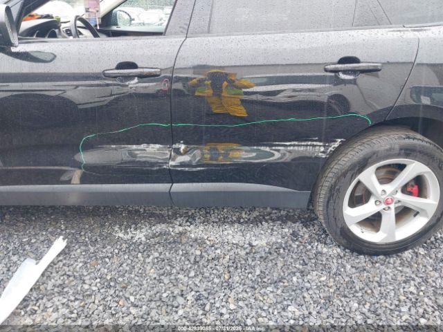 2017 JAGUAR F-PACE SADCJ2BV6HA075293 Photo 5