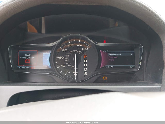 Lincoln 2015 2015 2LMDJ6JK9FBL32124 Image 7