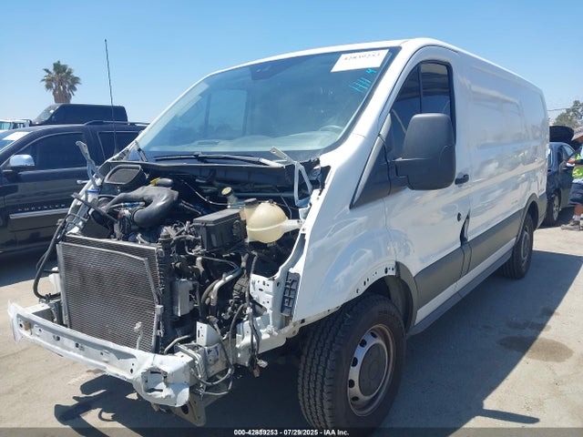 Ford Transit 2018 1FTYE1YM3JKA35185 Image 2